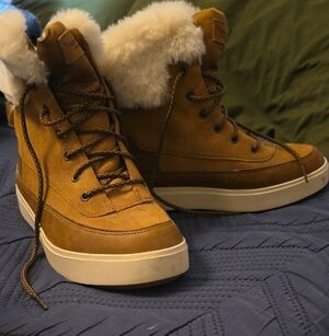 Koolaburra Brown Fur-Lined Winter Boots